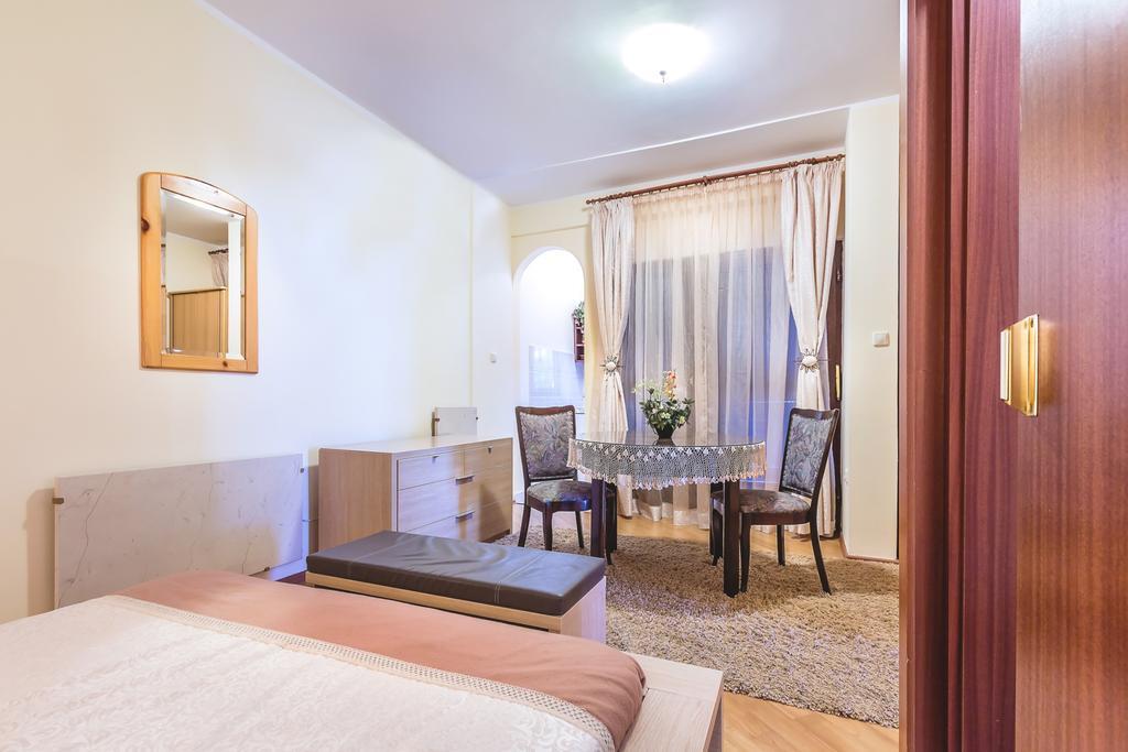 Villa Roses Apartments & Wellness Ičići Exterior foto